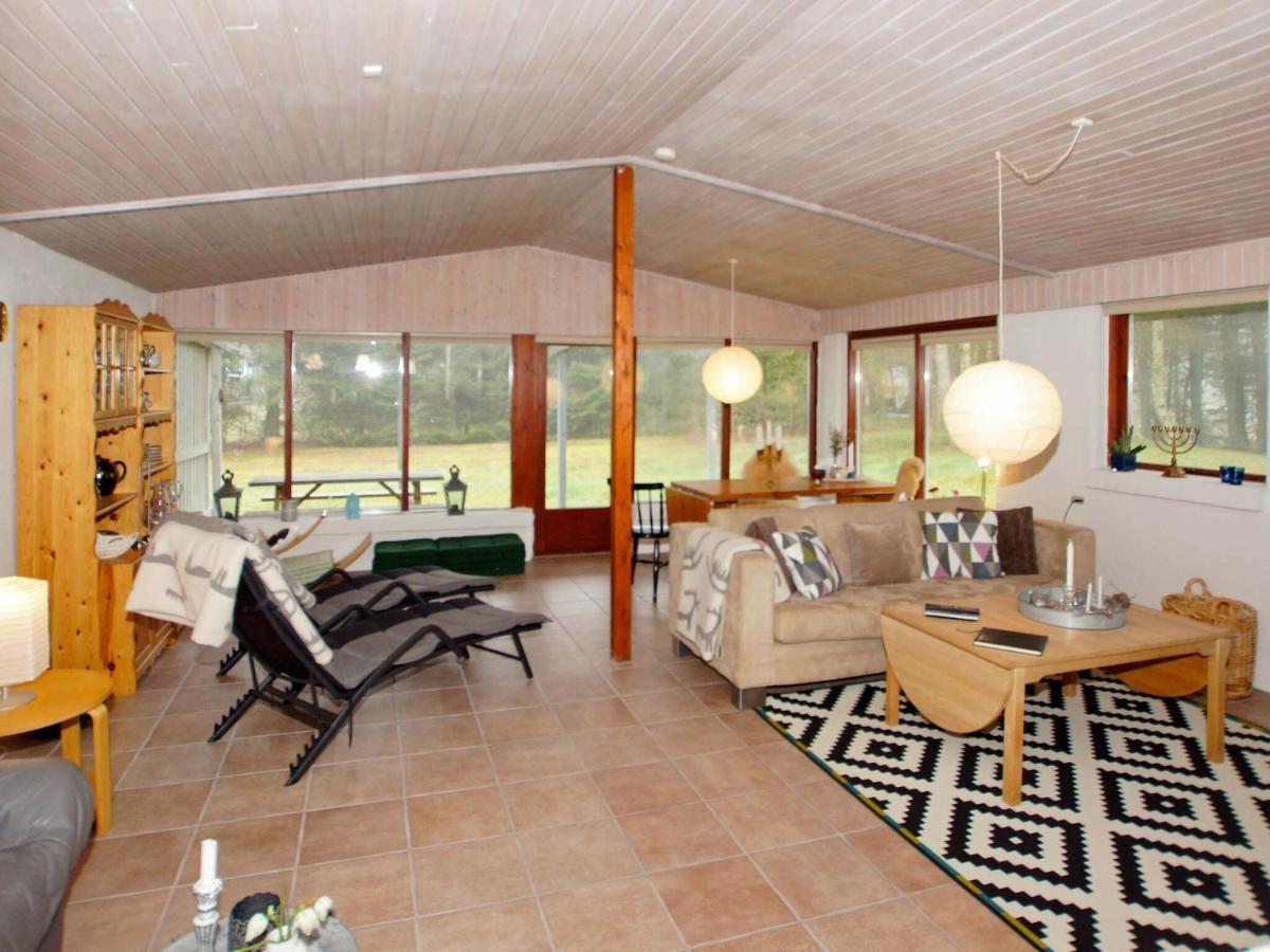 2 Person Holiday Home In Tarm Fjerbæk Kültér fotó