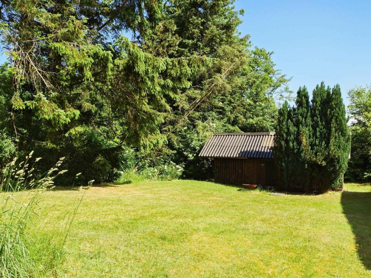 2 Person Holiday Home In Tarm Fjerbæk Kültér fotó