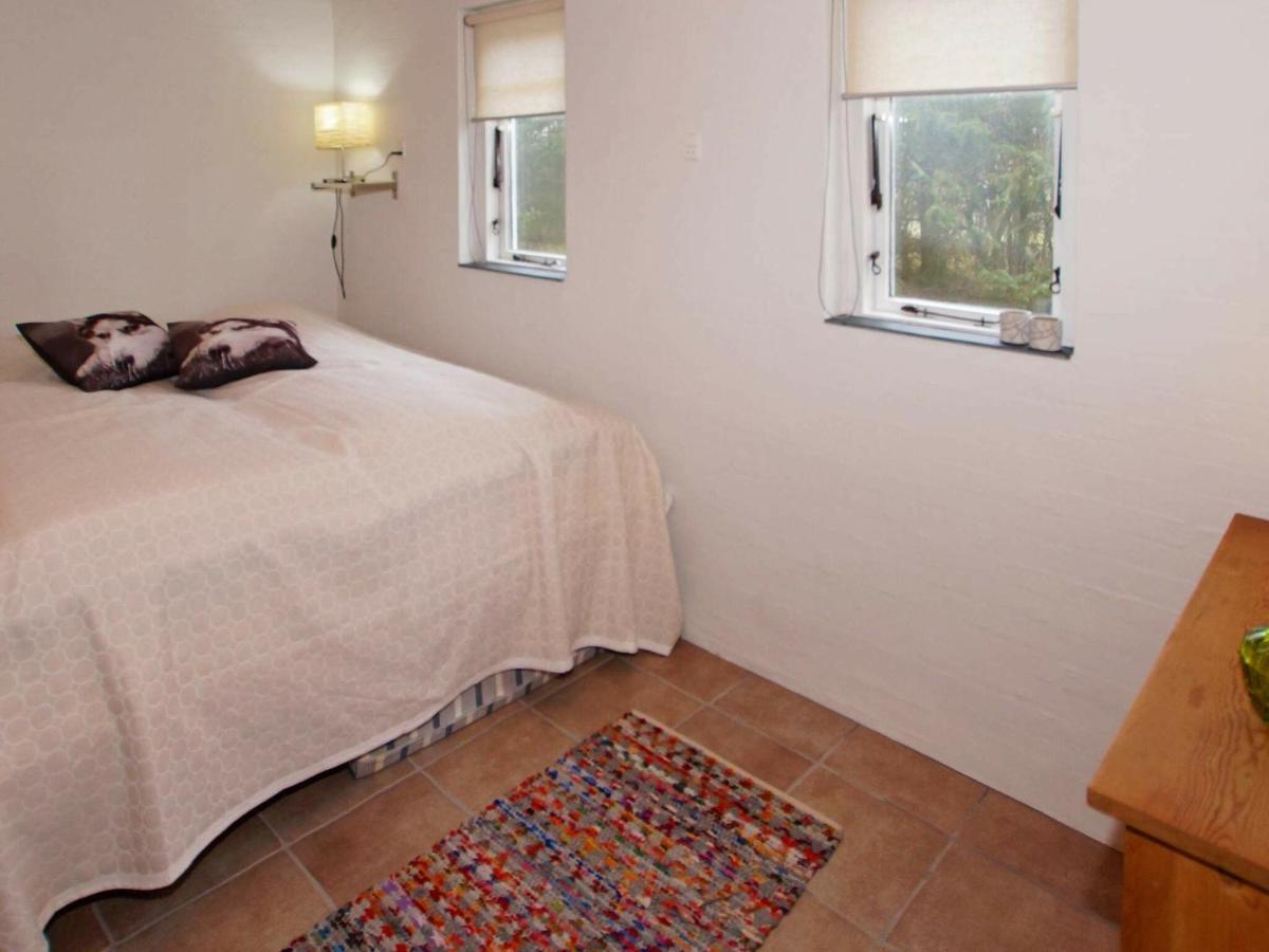 2 Person Holiday Home In Tarm Fjerbæk Kültér fotó